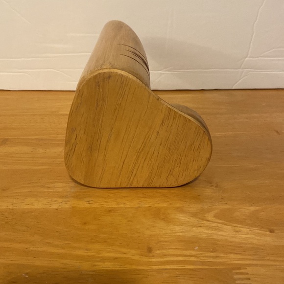 Pencil Holder Wooden Handmade Jamaica  Excellent Condition (items not included) - Picture 7 of 9